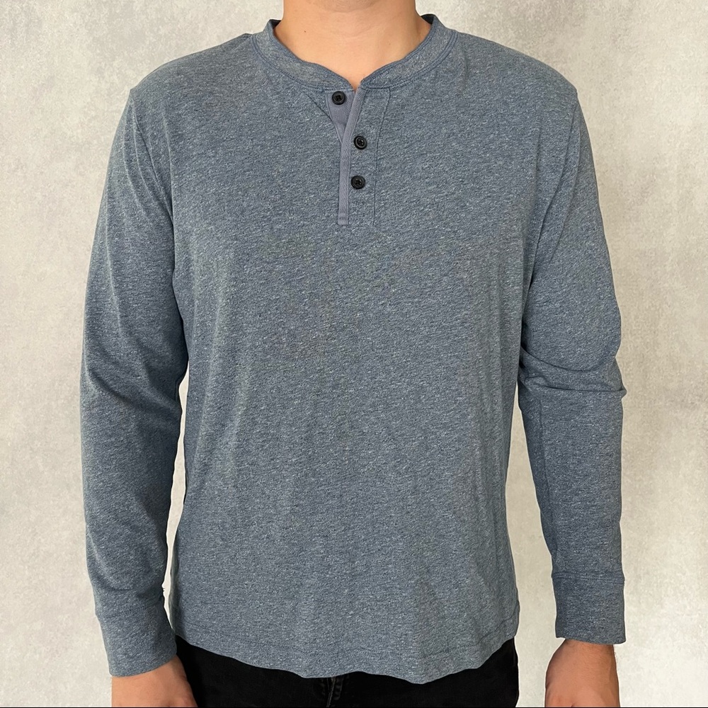 Mens St John’s Bay quarter button long sleeve T